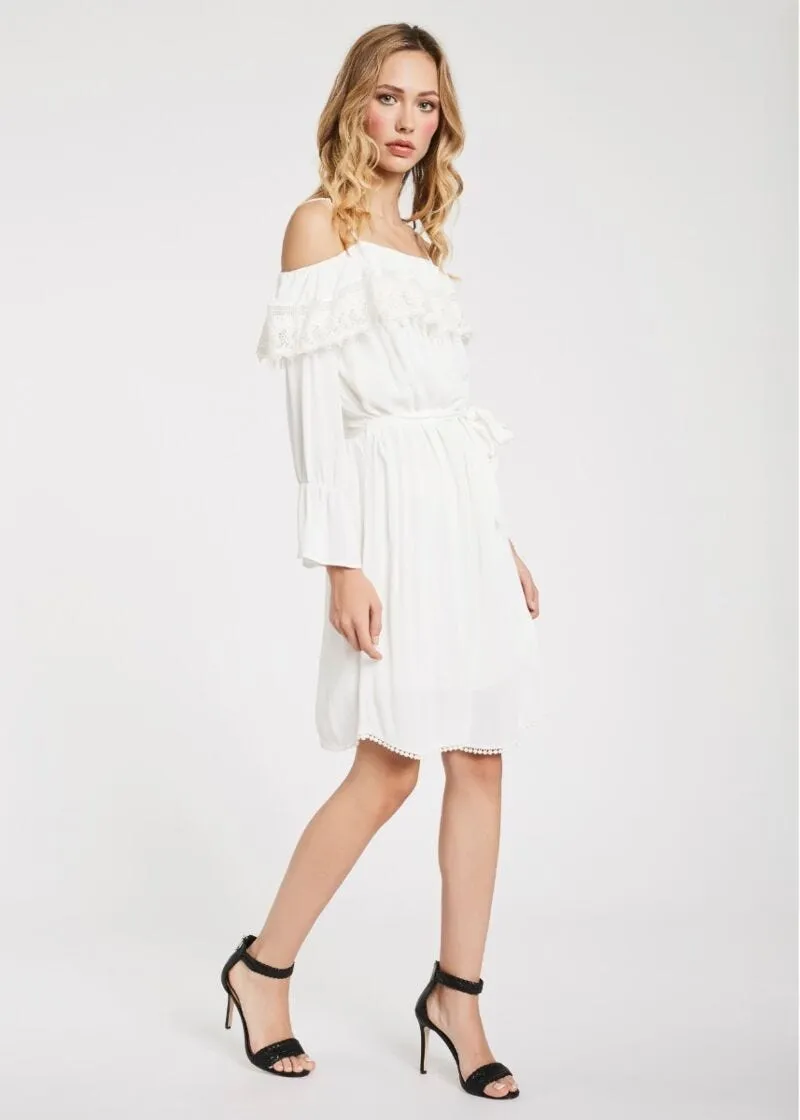 Abito off the shoulder