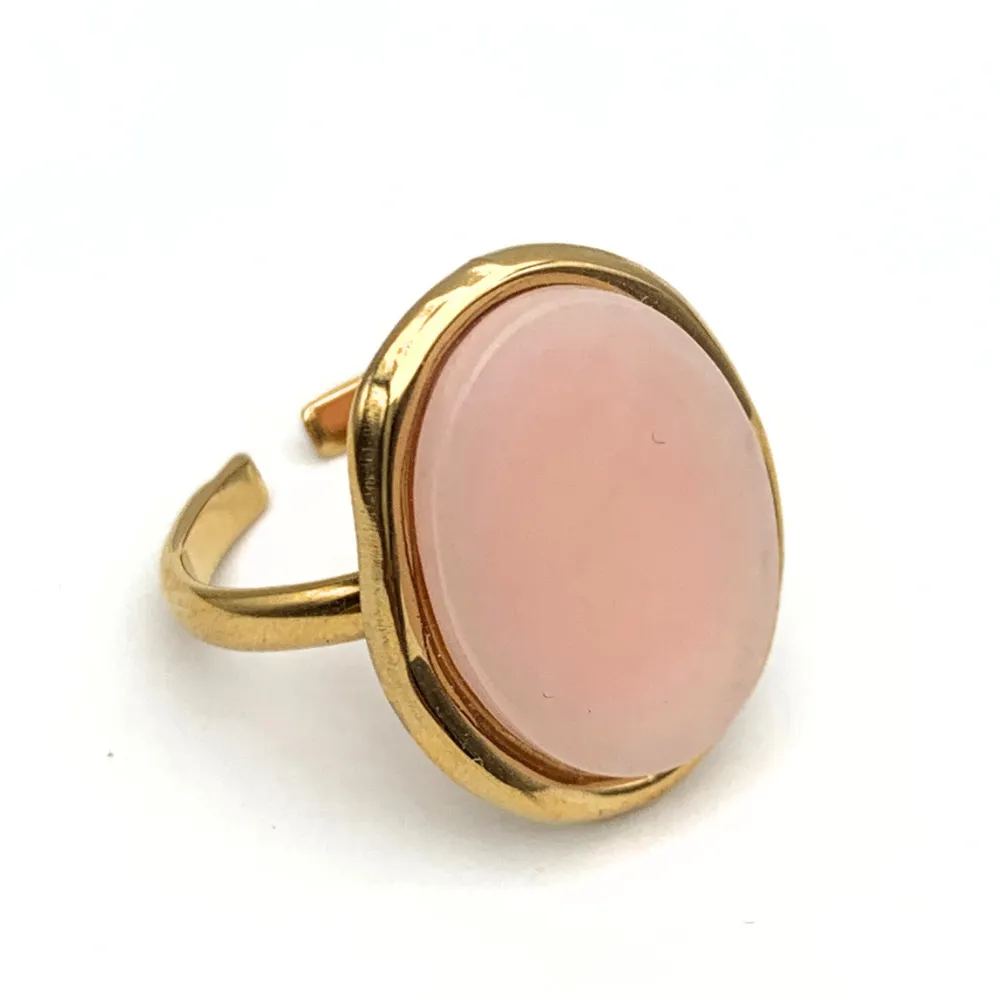 Anello Pietra Rosa in Acciaio Gold