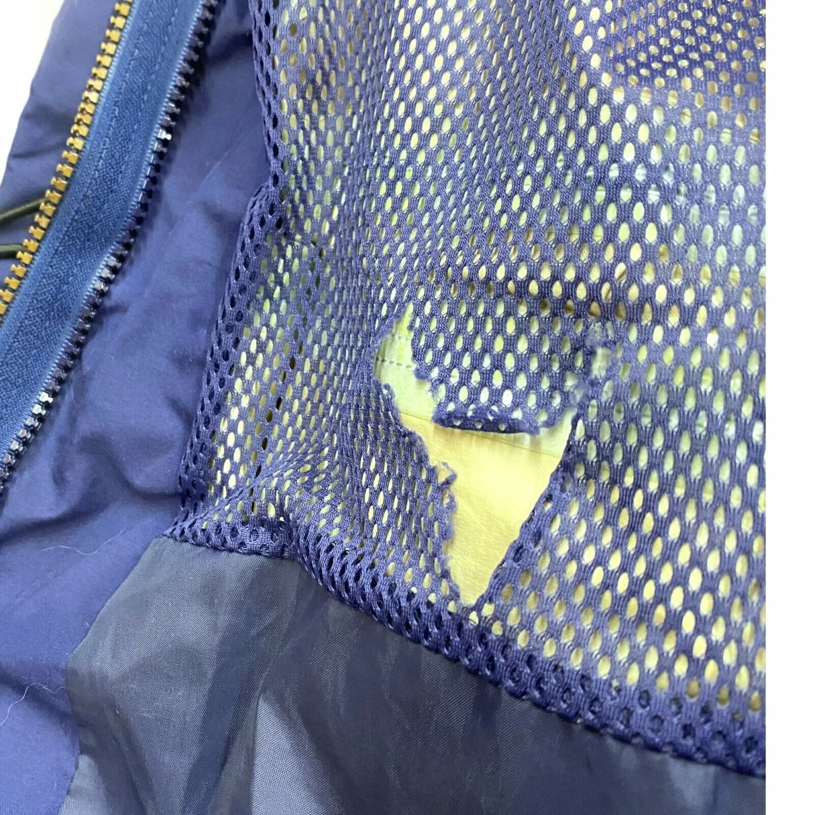 Berghaus Rain Coat | Vintage 90s Sports Activewear Hiking Climb Green Jacket VTG