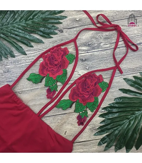 Body trasparent red roses
