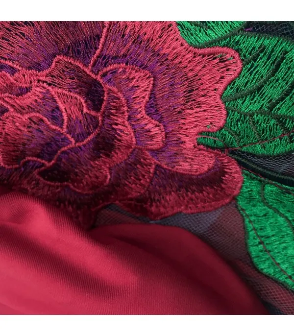 Body trasparent red roses