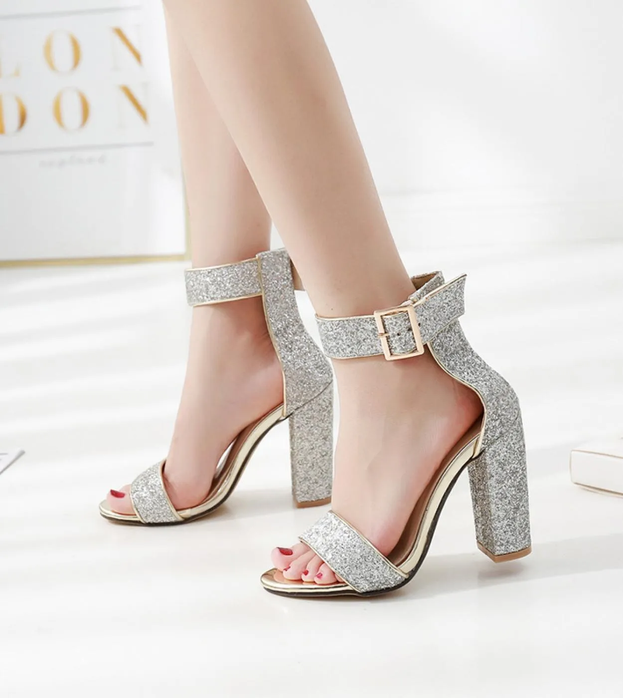 Brand Elegant Sandals Women High Heels Pumps Super High Heel Womens Banquet Sandals Waterproof Platform Toe Sandals  Wo