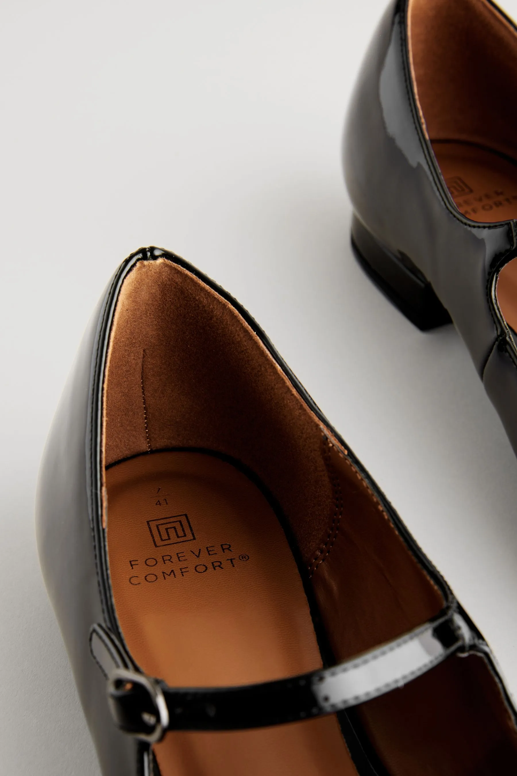 Forever Comfort® - Scarpe Mary Jane a punta con Scarpe    
