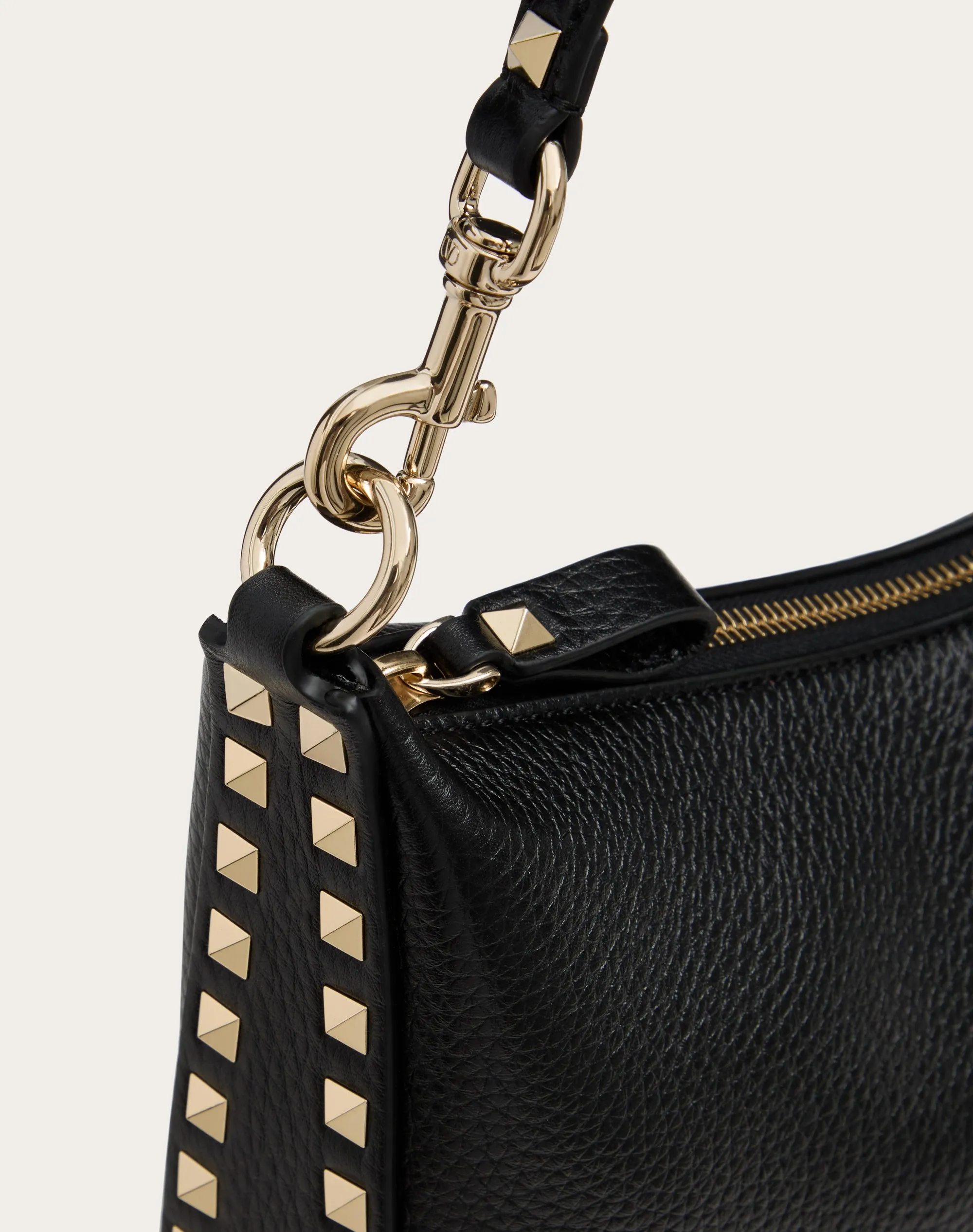 HOBO VALENTINO GARAVANI ROCKSTUD IN VITELLO GRANATO