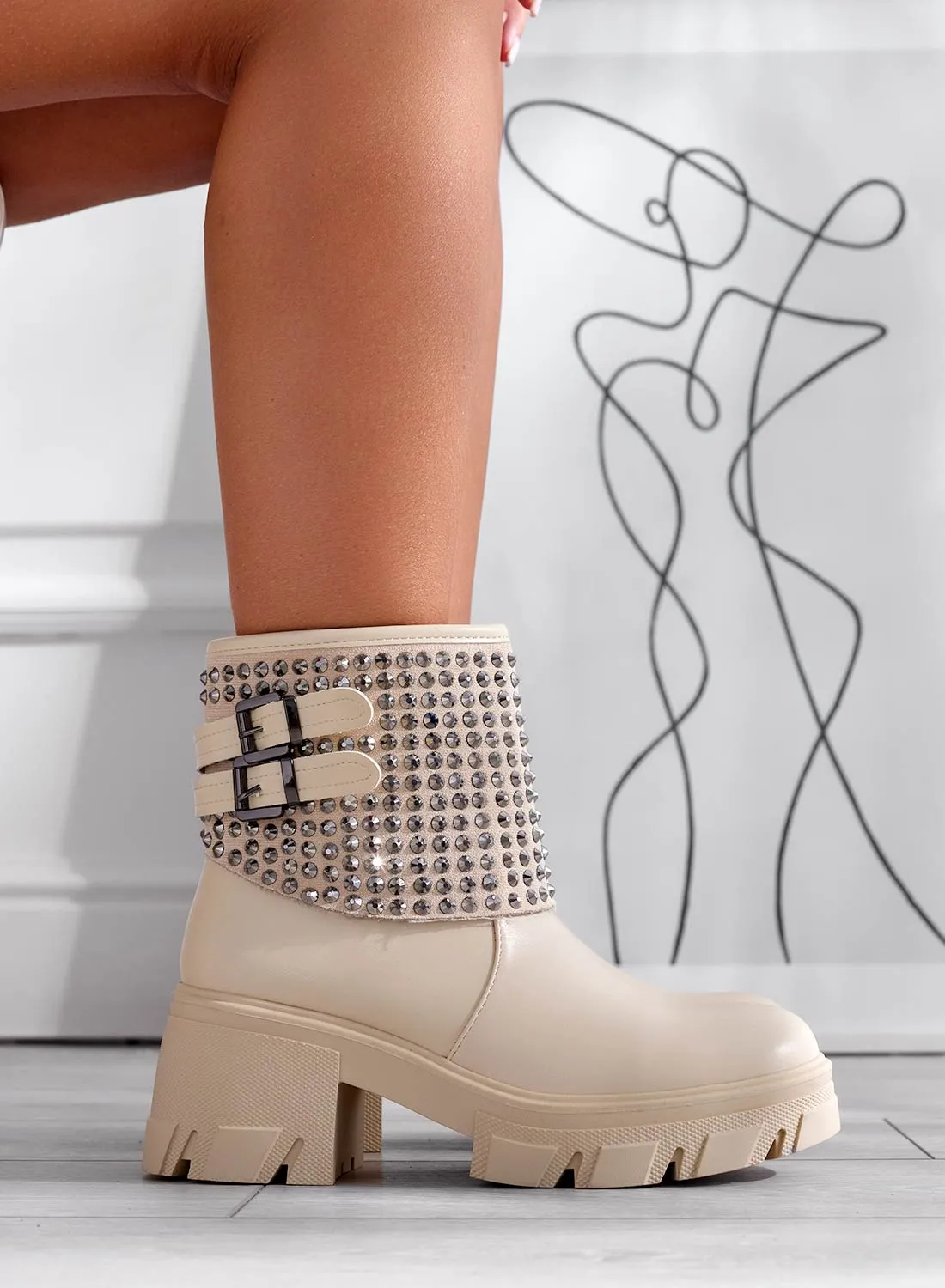 IVANKA - Stivaletti beige con fibbie e strass