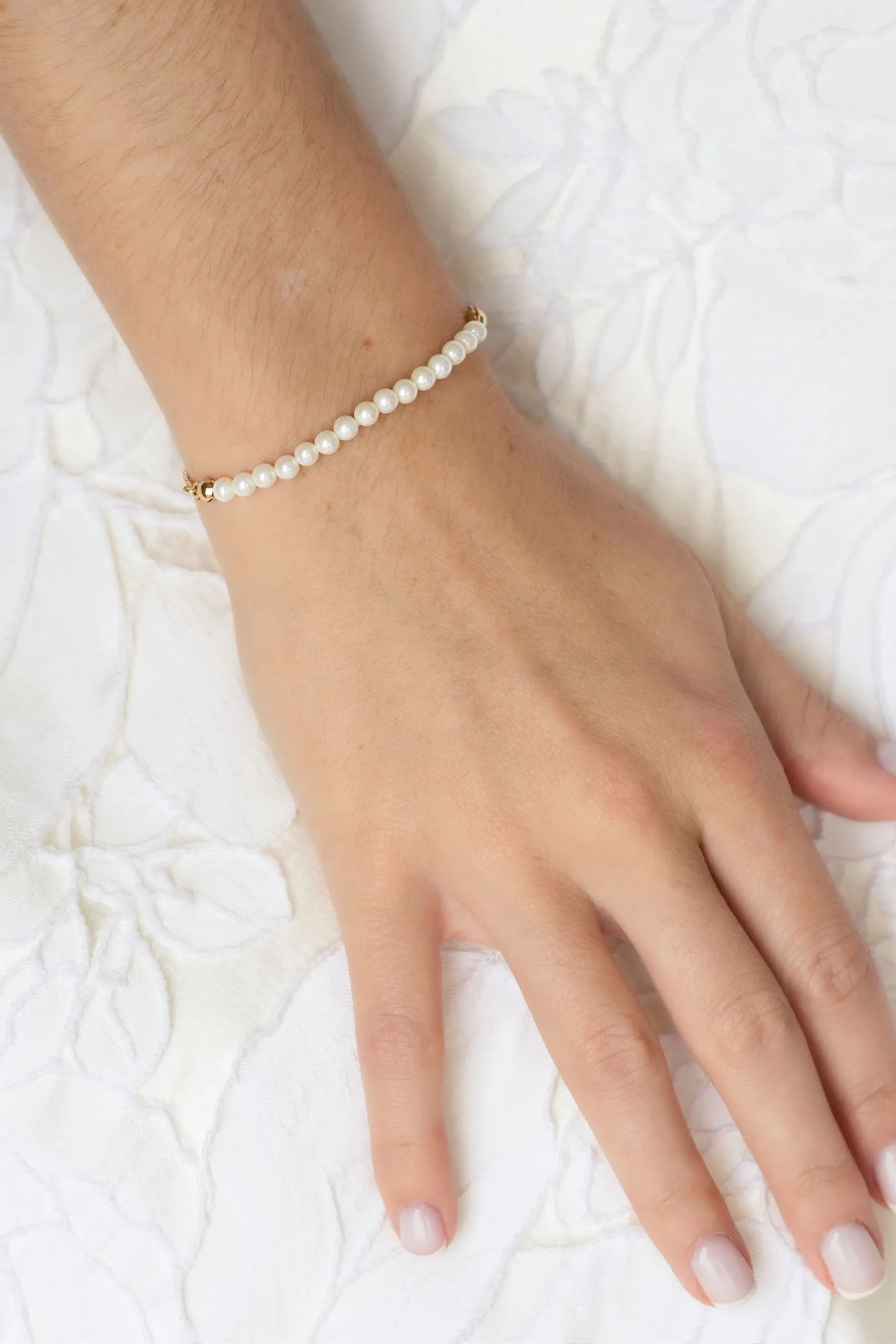 Ivory & Co Carlisle - Braccialetto con perle e fermacorda
