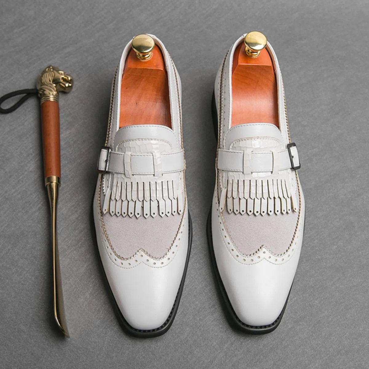 Mocassini da uomo Nappe Scarpe formali da sposa Punta tonda Slipon Primavera / autunno Scarpe da uomo d'affari Spedizione gratui