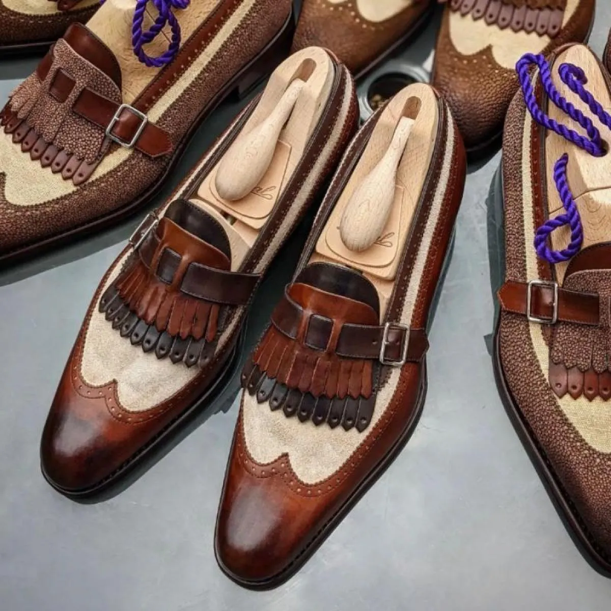 Mocassini da uomo Nappe Scarpe formali da sposa Punta tonda Slipon Primavera / autunno Scarpe da uomo d'affari Spedizione gratui