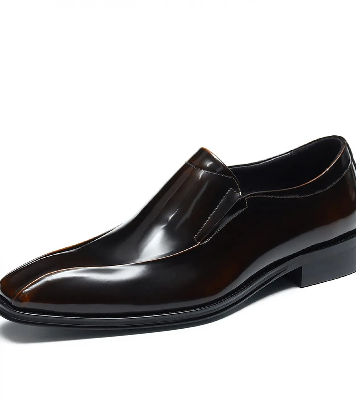 Mocassini eleganti da uomo italiani Luxury Genuine Leather 2023 New Style Desiger Abito in pelle verniciata Business Wedding Soc
