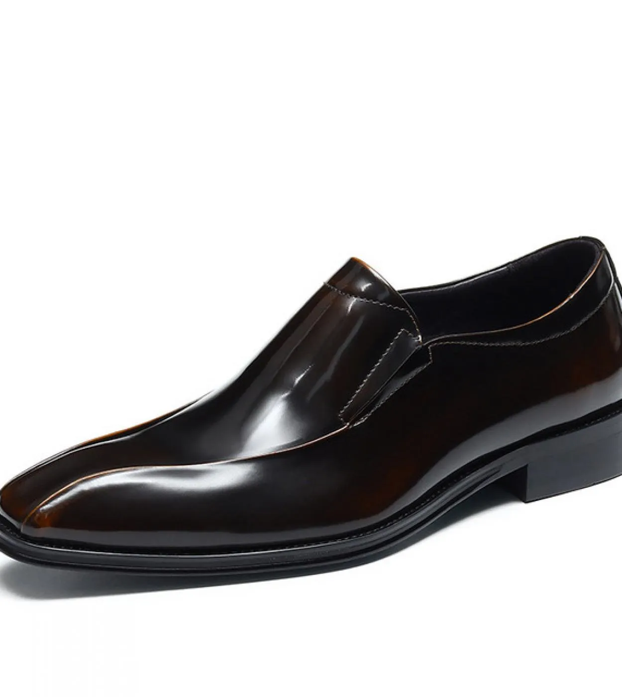 Mocassini eleganti da uomo italiani Luxury Genuine Leather 2023 New Style Desiger Abito in pelle verniciata Business Wedding Soc