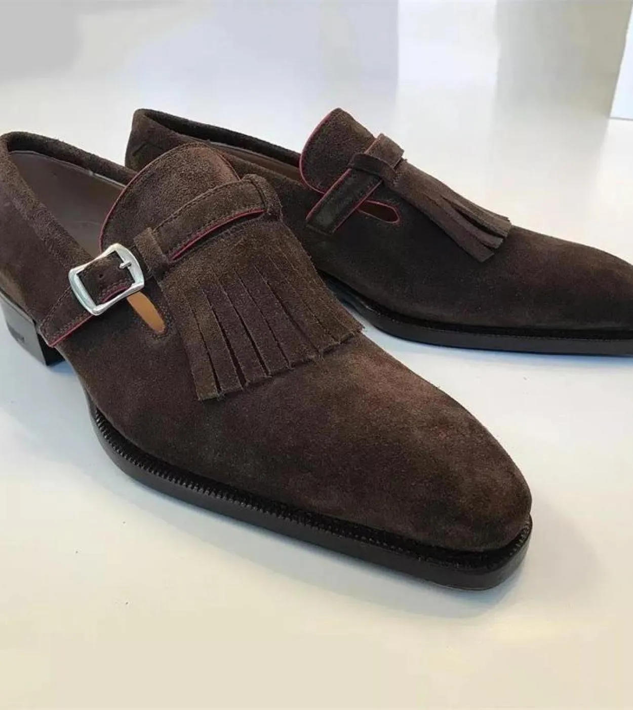 Mocassini Scarpe da uomo Finta pelle scamosciata Tinta unita Classic Fashion Business Casual Wedding Pie Retro Fringe Monk Buckl