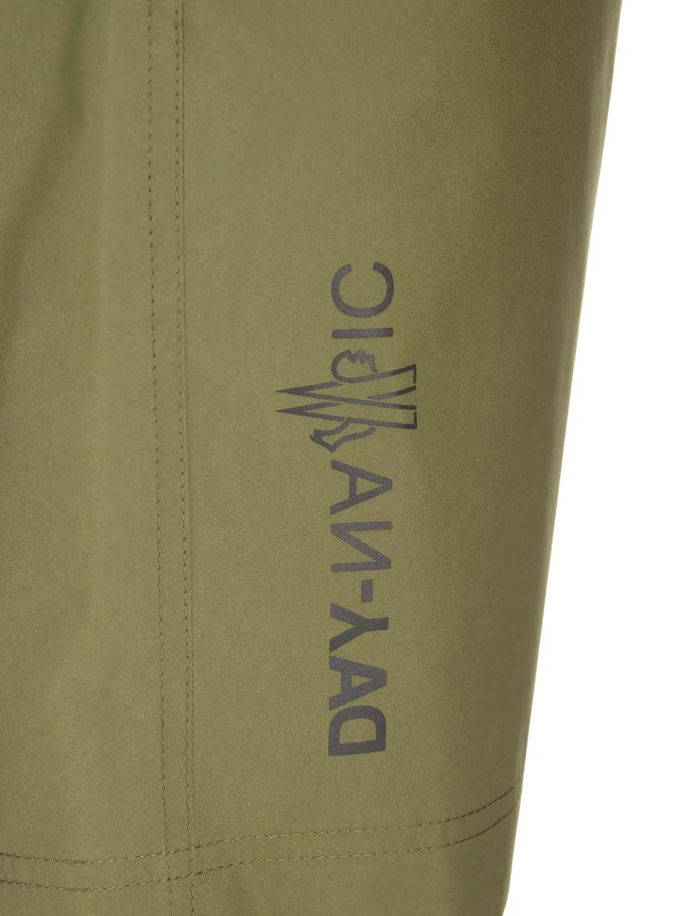   Moncler Grenoble  Shorts outdoor in Gore -Tex  