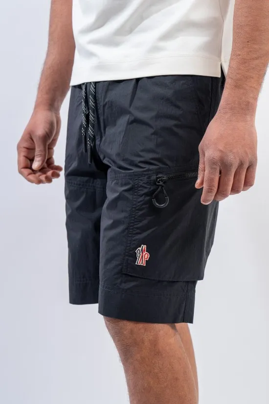 MONCLER SHORTS 2B000 03 53A59