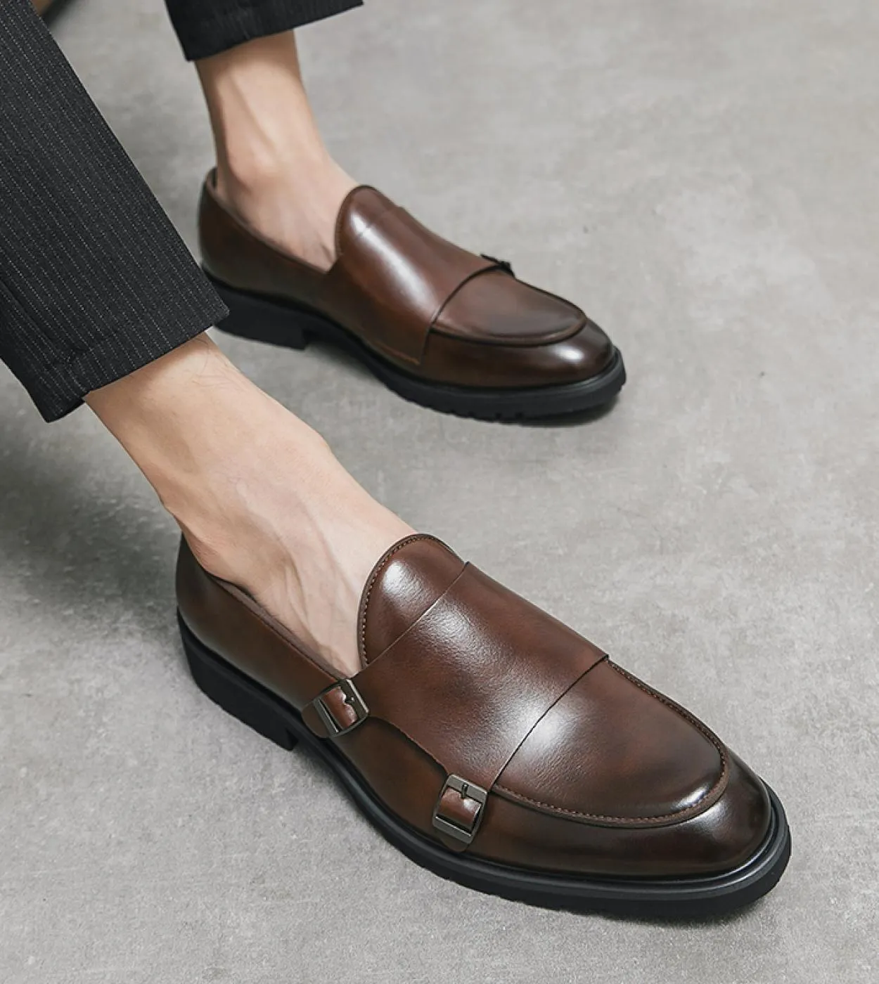 New Brown Mocassini Uomo Doppia Fibbia Monk Scarpe Marrone Uomo Scarpe Eleganti Punta Rotonda Slipon Spedizione Gratuita Uomo Sc