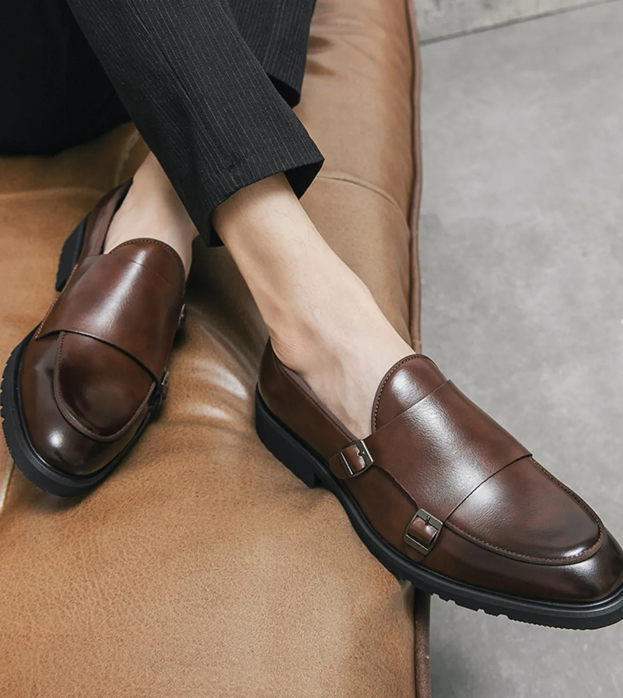 New Brown Mocassini Uomo Doppia Fibbia Monk Scarpe Marrone Uomo Scarpe Eleganti Punta Rotonda Slipon Spedizione Gratuita Uomo Sc