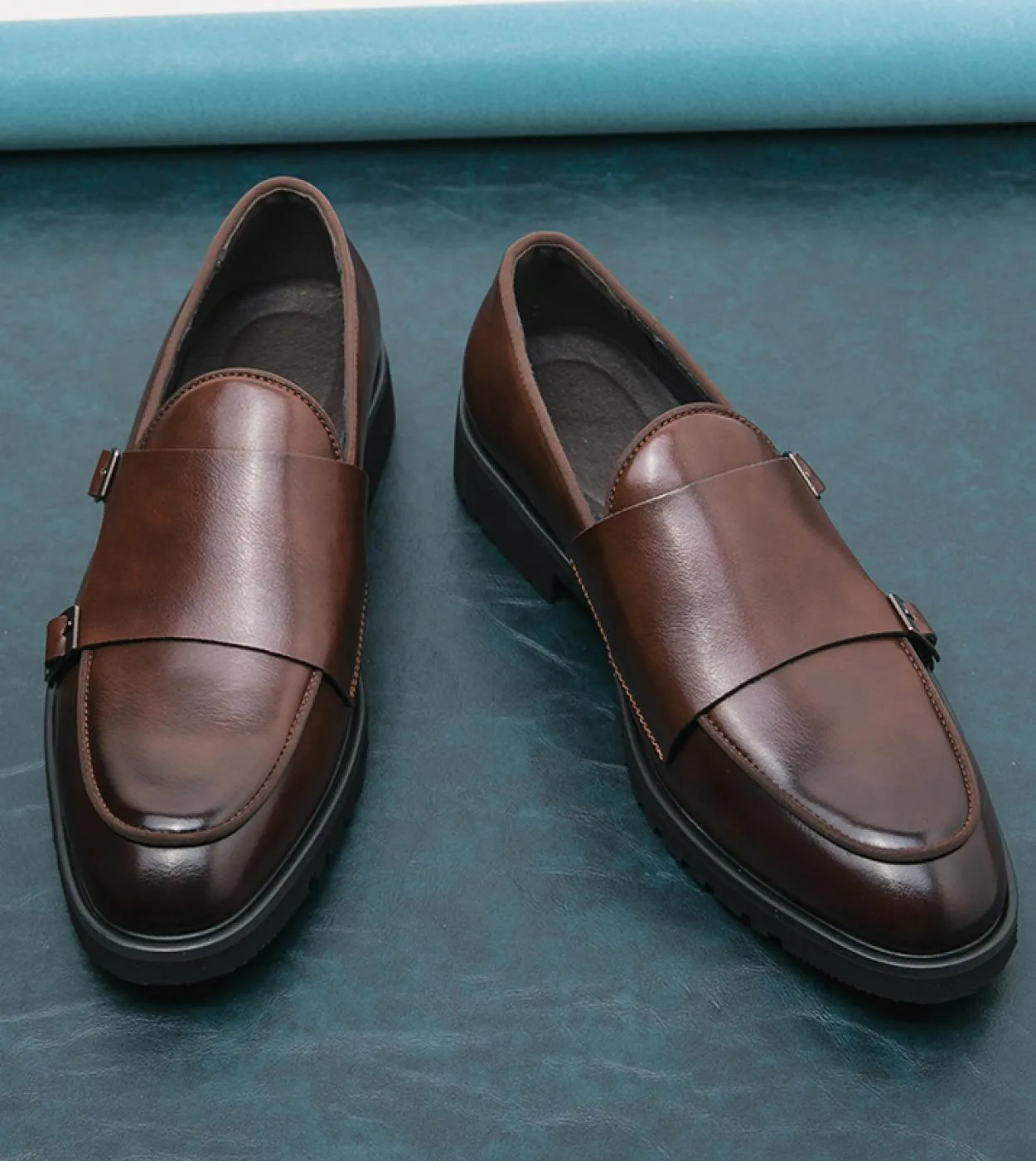 New Brown Mocassini Uomo Doppia Fibbia Monk Scarpe Marrone Uomo Scarpe Eleganti Punta Rotonda Slipon Spedizione Gratuita Uomo Sc