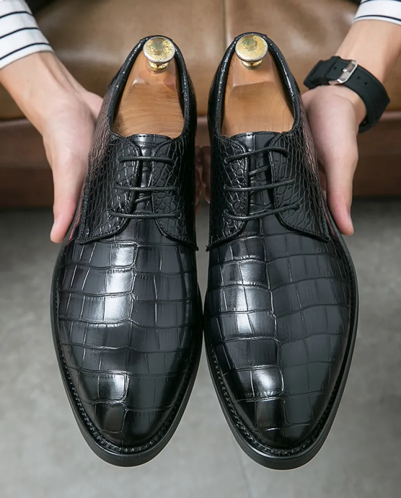 New Fashion Luxury Designer Gentleman Pointed Crocodile Pattern Scarpe da sposa in pelle Uomo Casual Mocassini Abito formale Fo