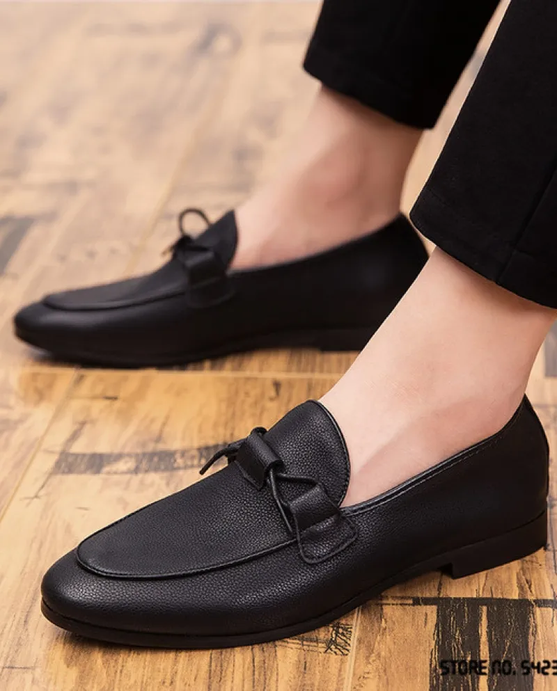 New Luxury Designer Scarpe con fibbia in metallo nero Mens Casual Oxford Mocassini Business Abito formale Calzature Sapatos Teni