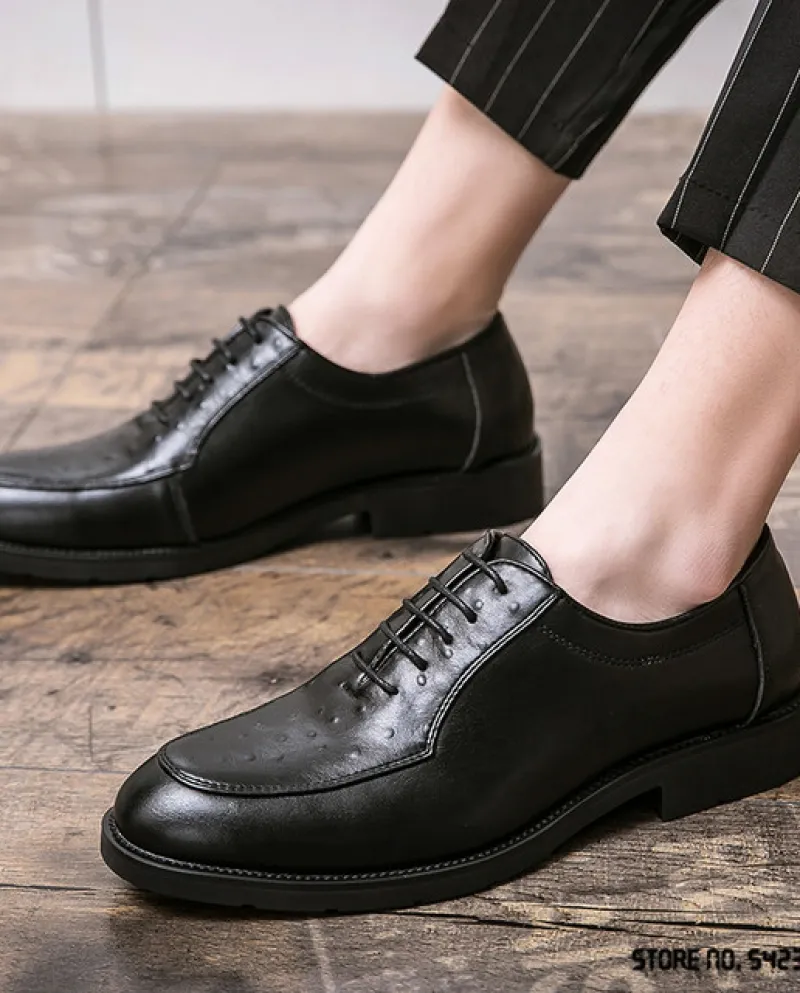 New Pointed Nero Marrone Lace Up Mix Colori Oxford Scarpe Uomo Casual Mocassini Abito formale Calzature Sapatos Tenis Masculino