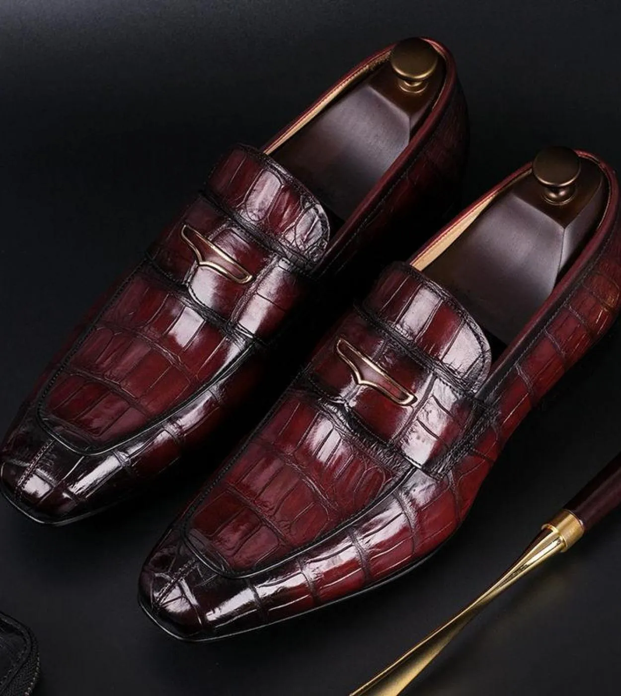 Nuovi mocassini Scarpe da uomo Pu Tinta unita Moda classica Casual Festa di nozze Coccodrillo quotidiano Modello Maschera Abito