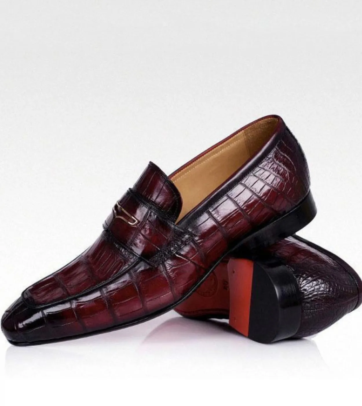 Nuovi mocassini Scarpe da uomo Pu Tinta unita Moda classica Casual Festa di nozze Coccodrillo quotidiano Modello Maschera Abito