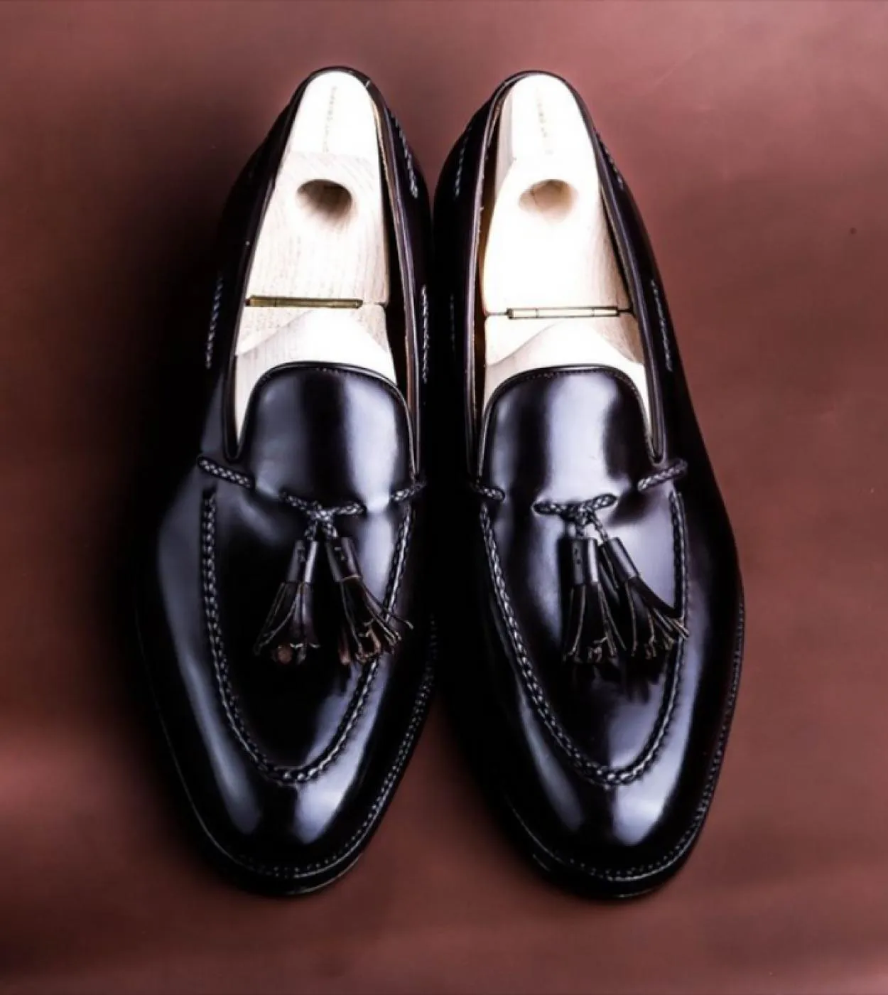 Nuovi mocassini scarpe da uomo Pu tinta unita moda classico business casual matrimonio pendolarismo punta tonda scarpa con nappe