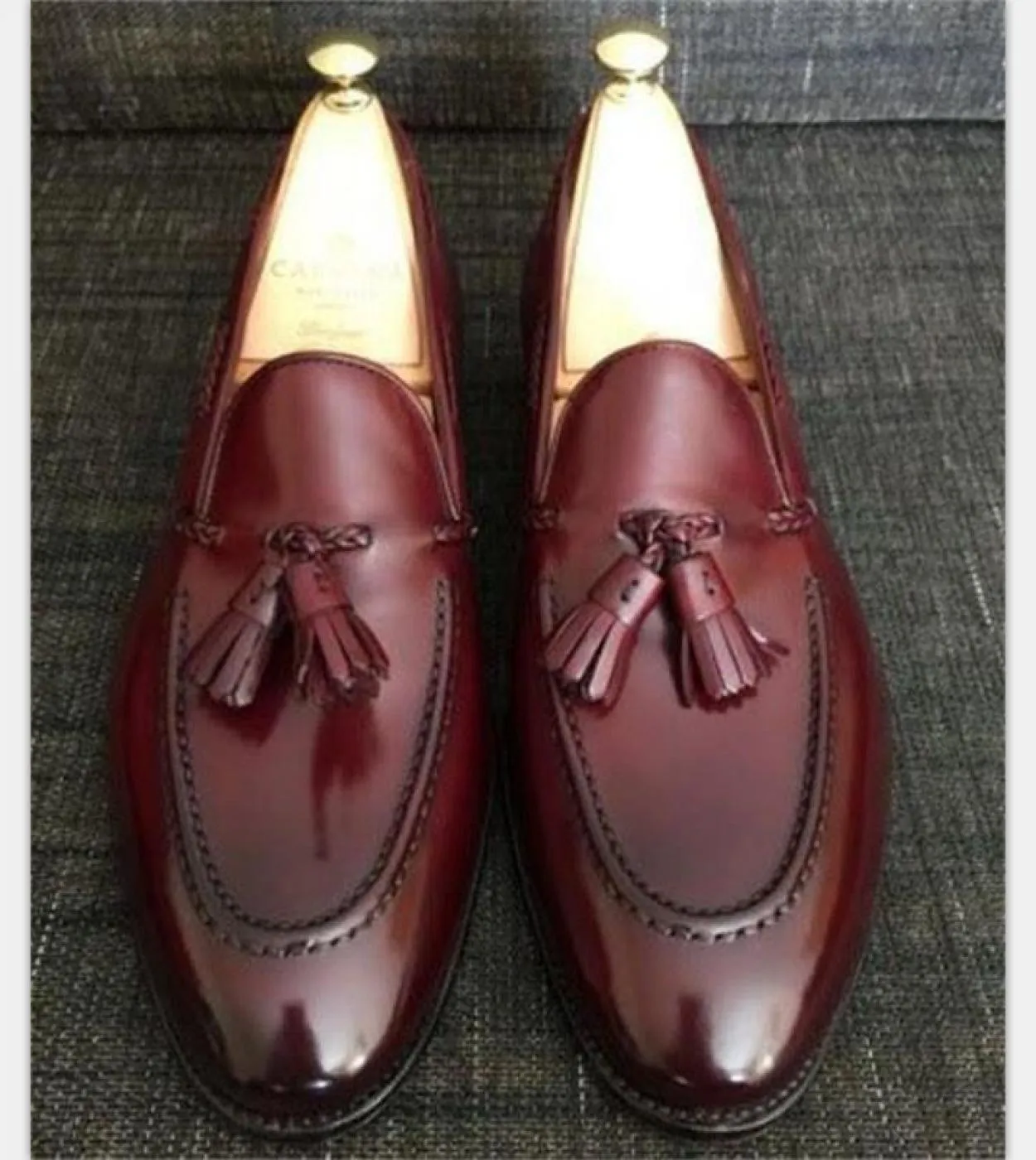 Nuovi mocassini scarpe da uomo Pu tinta unita moda classico business casual matrimonio pendolarismo punta tonda scarpa con nappe