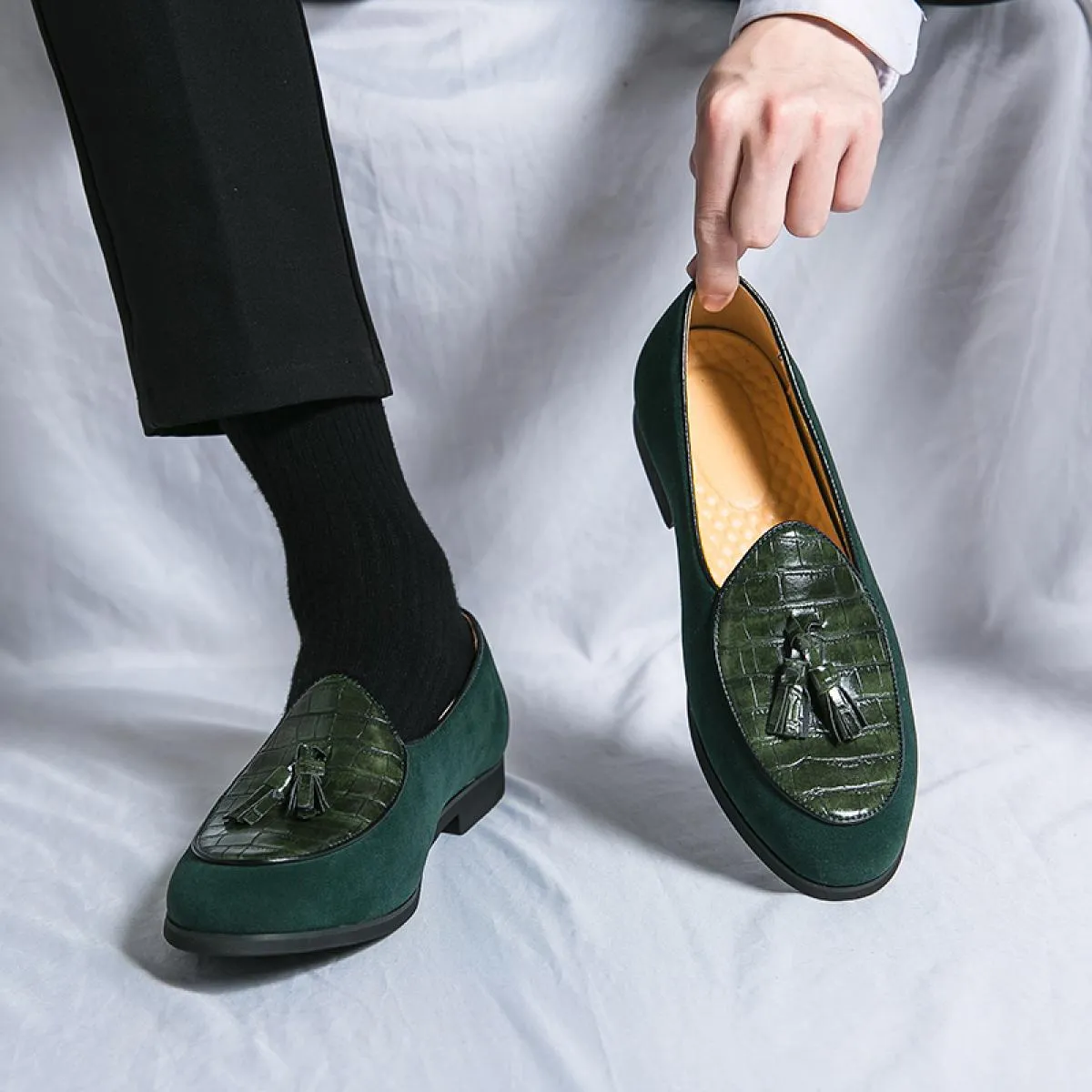 Nuovi mocassini verdi per uomo Marrone Nero Nappe Slipon Punta tonda Uomo Scarpe formali Spedizione gratuita Taglia 3848 Scarpe