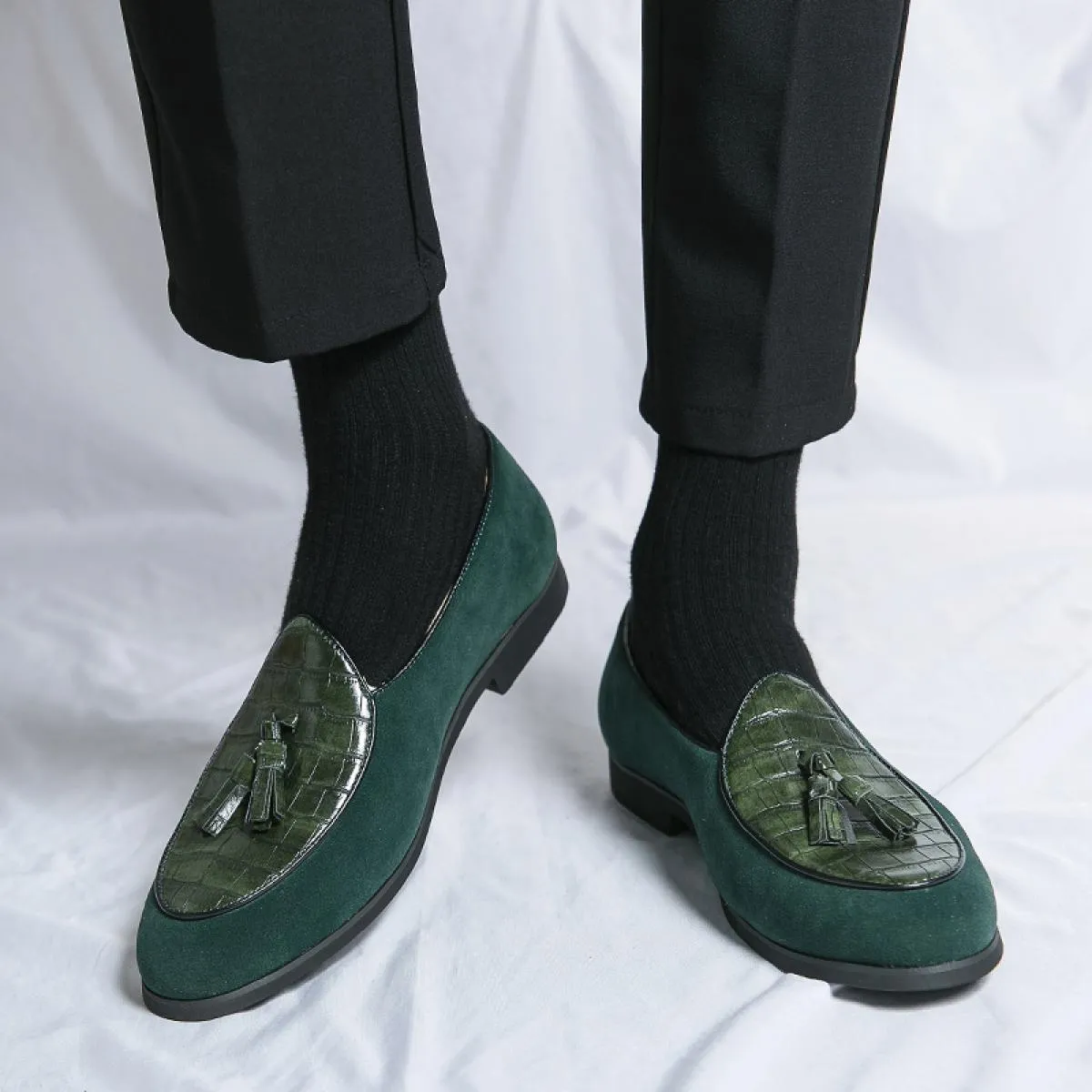 Nuovi mocassini verdi per uomo Marrone Nero Nappe Slipon Punta tonda Uomo Scarpe formali Spedizione gratuita Taglia 3848 Scarpe