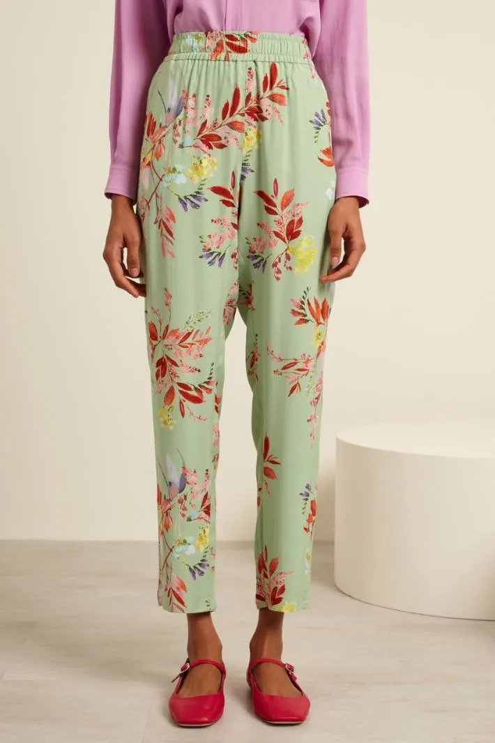 Pantaloni baggy