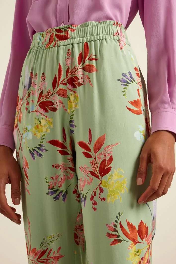 Pantaloni baggy