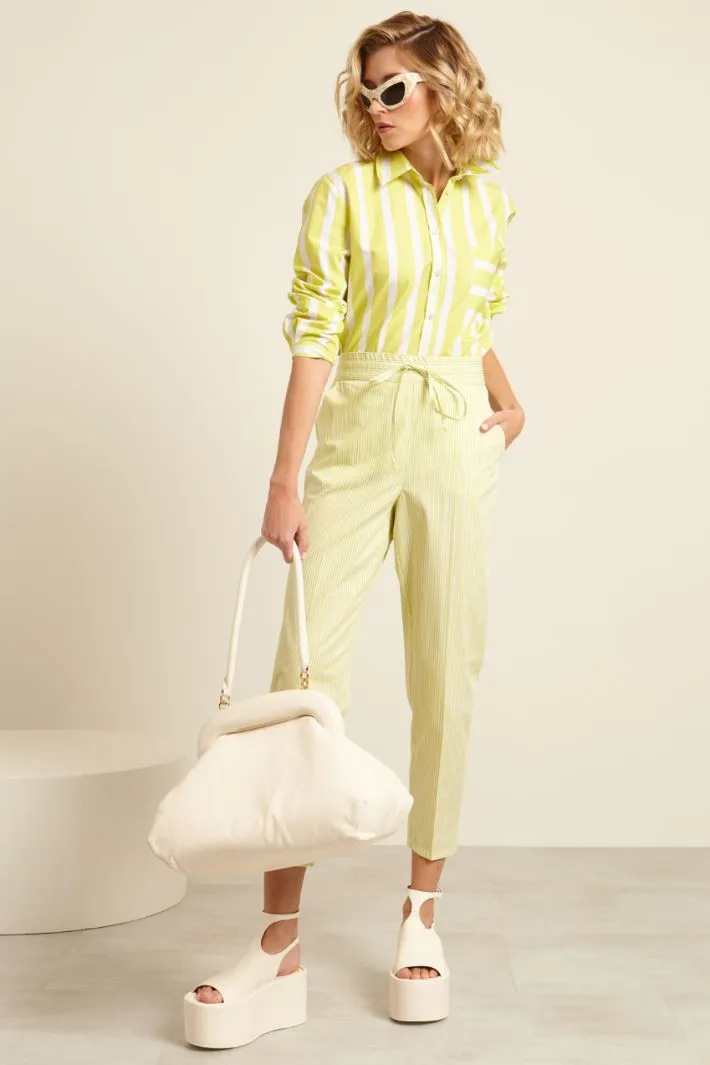 Pantaloni jogger