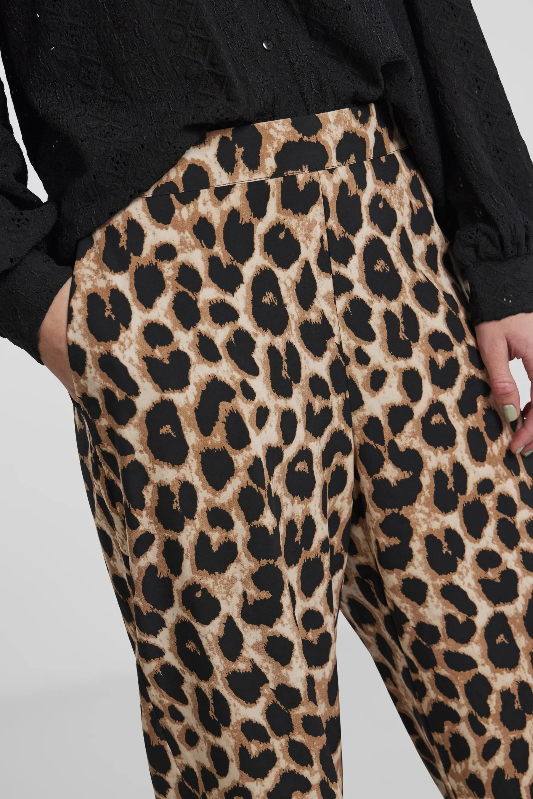PIECES - Stampa Pantaloni maculata