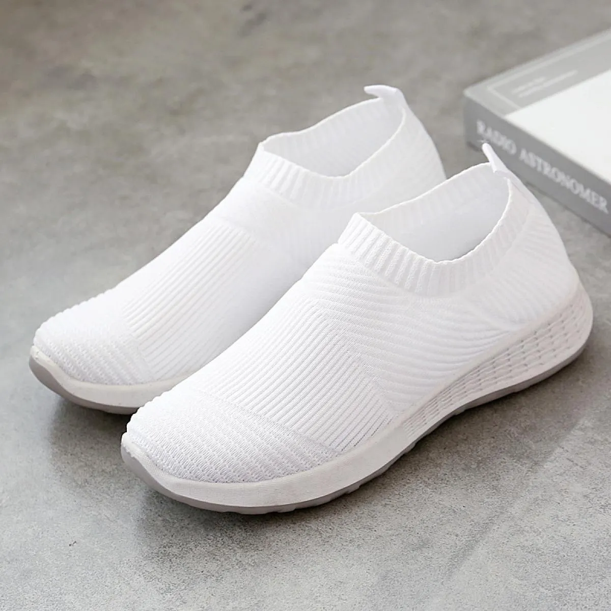 Primavera Autunno 2022 Scarpe da donna Mocassini moda Calzini traspiranti Scarpe da donna Scarpe da ginnastica casual con suola