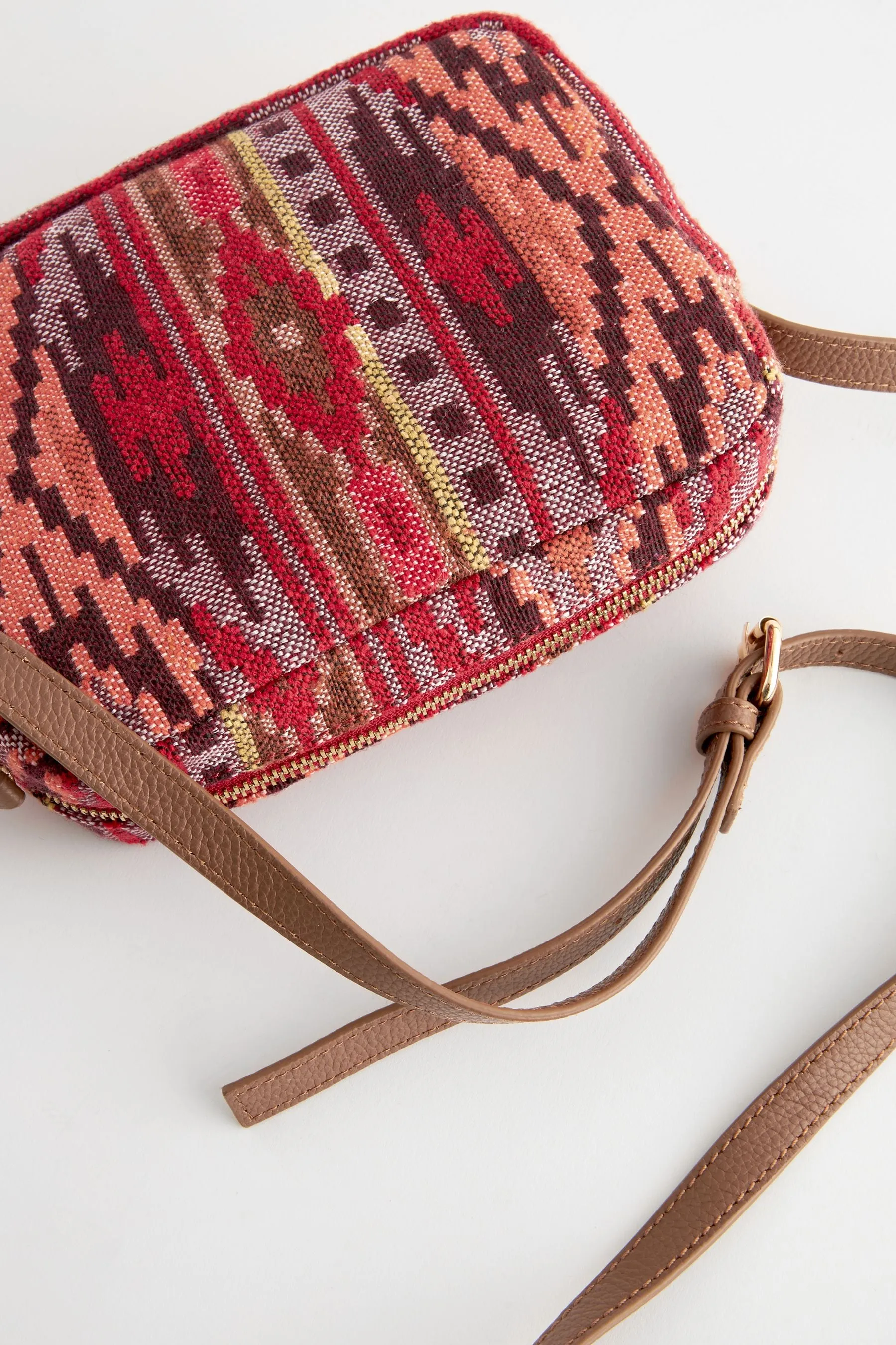 Rosso  - Borsa a tracolla in jacquard azteco