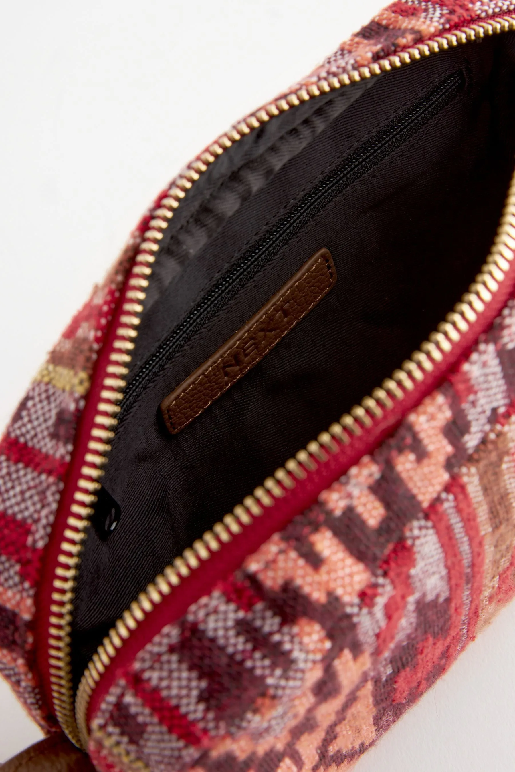 Rosso  - Borsa a tracolla in jacquard azteco