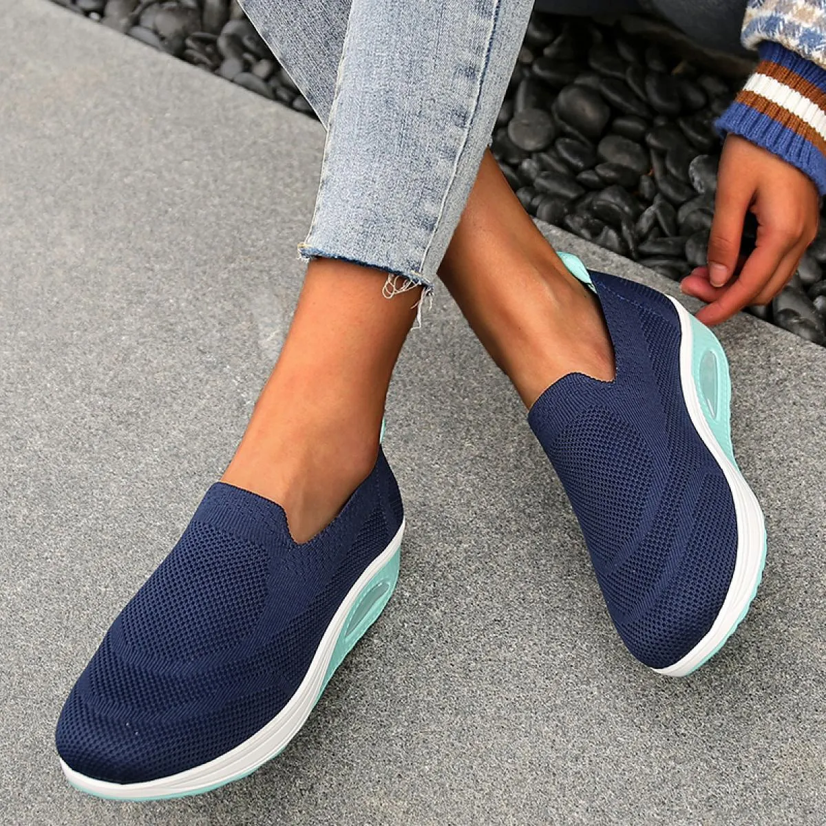 Scarpe da ginnastica da donna Slip On Scarpe sportive ammortizzanti primaverili per donna Mocassini da donna comodi rosso vino