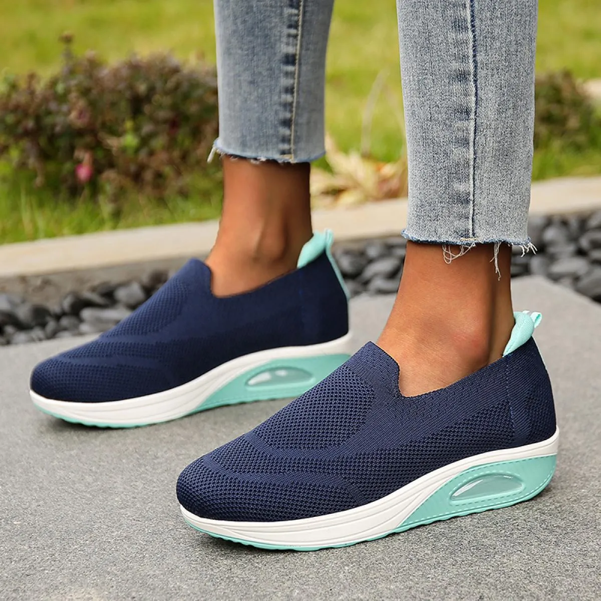 Scarpe da ginnastica da donna Slip On Scarpe sportive ammortizzanti primaverili per donna Mocassini da donna comodi rosso vino