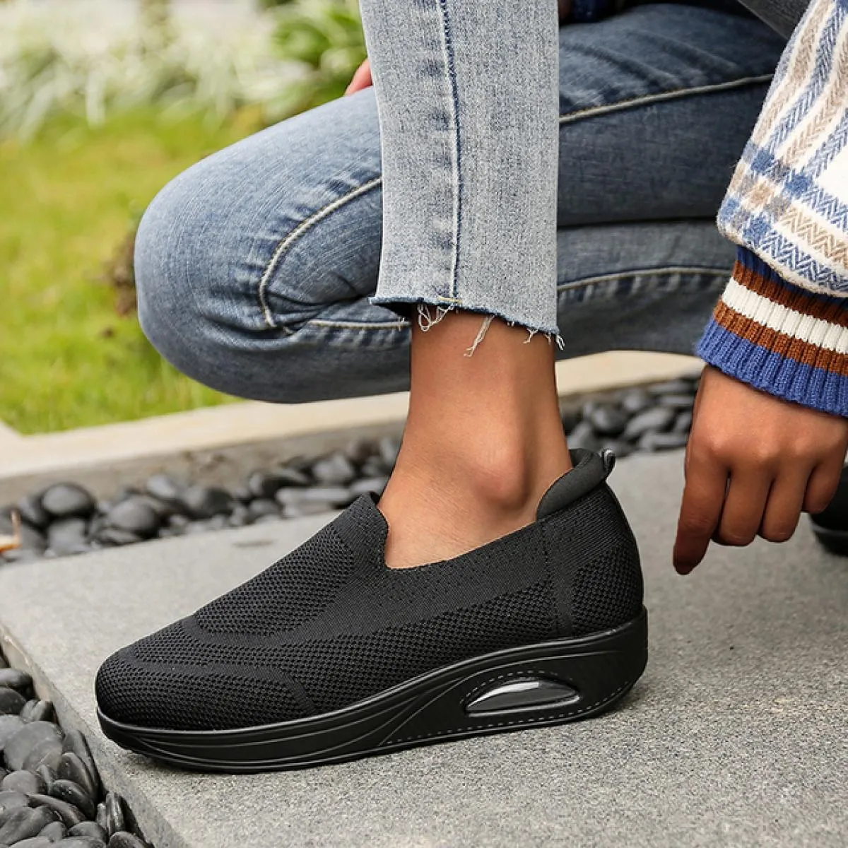 Scarpe da ginnastica da donna Slip On Scarpe sportive ammortizzanti primaverili per donna Mocassini da donna comodi rosso vino