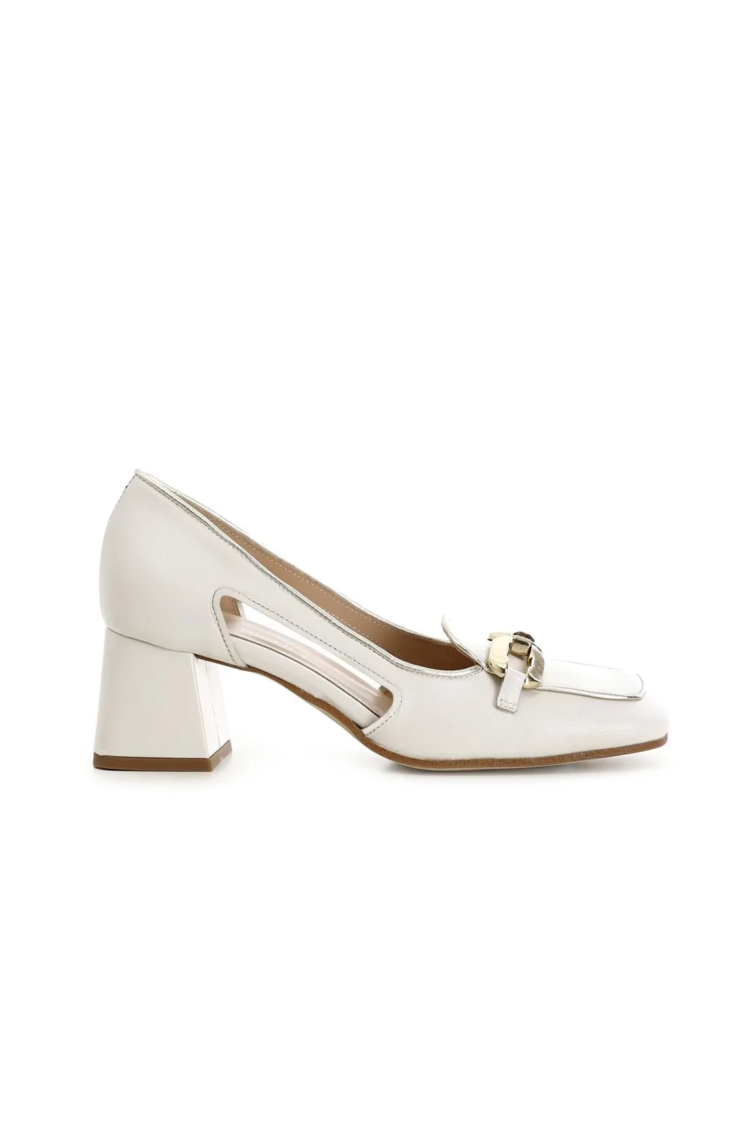 scarpe in nappa con morsetto. osso