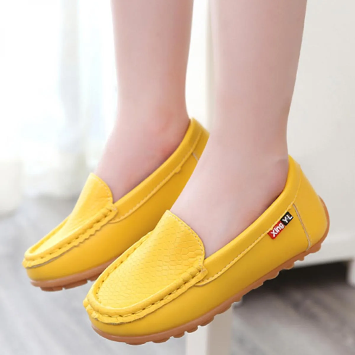 Scarpe per bambini in pelle Pu Scarpe per bambini in pelle Pu Scarpe per mocassini per ragazzi Nuovo colore