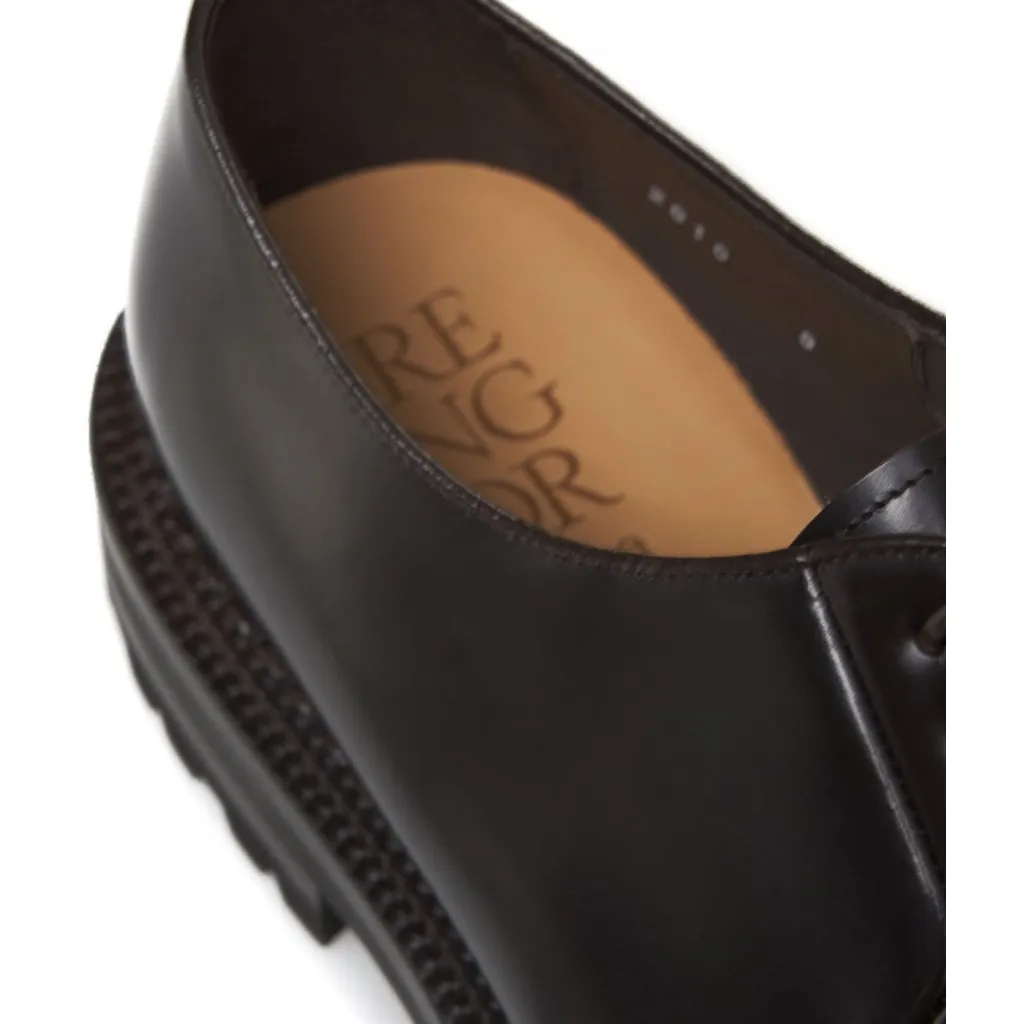 Scarpe stringate in pelle lucida nero