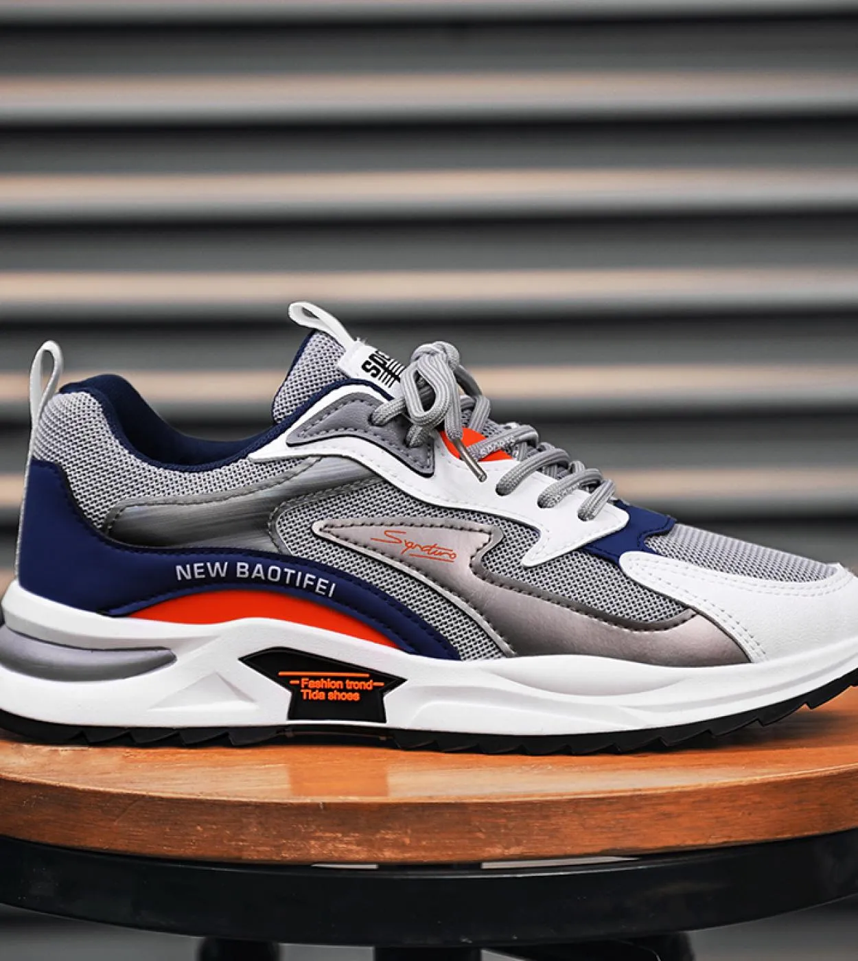 Scarpe Uomo Sneakers Uomo Casual Uomo Scarpe Tenis Scarpe di lusso Trainer Race Scarpe traspiranti Moda Mocassini Running Sho