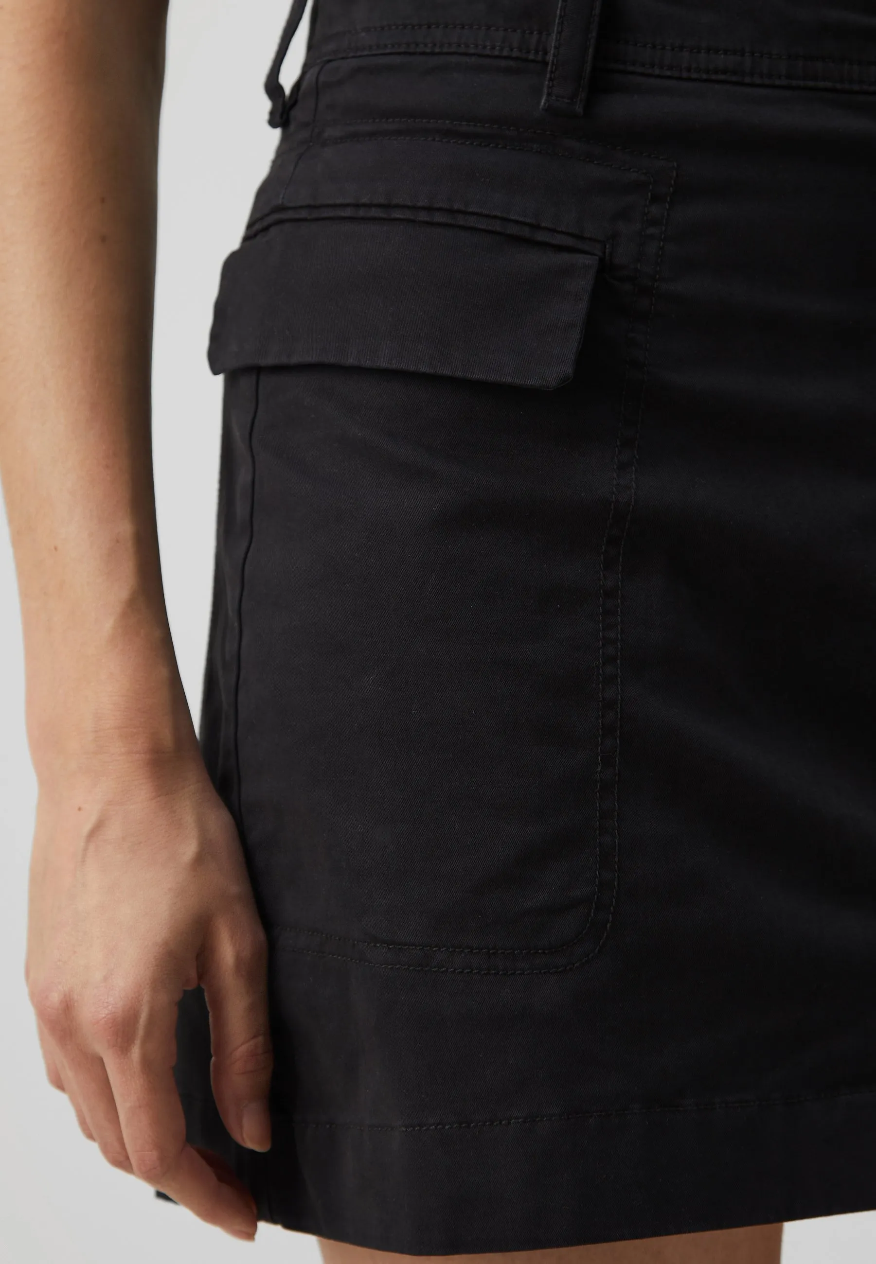 UTILITY SKIRT - Minigonna