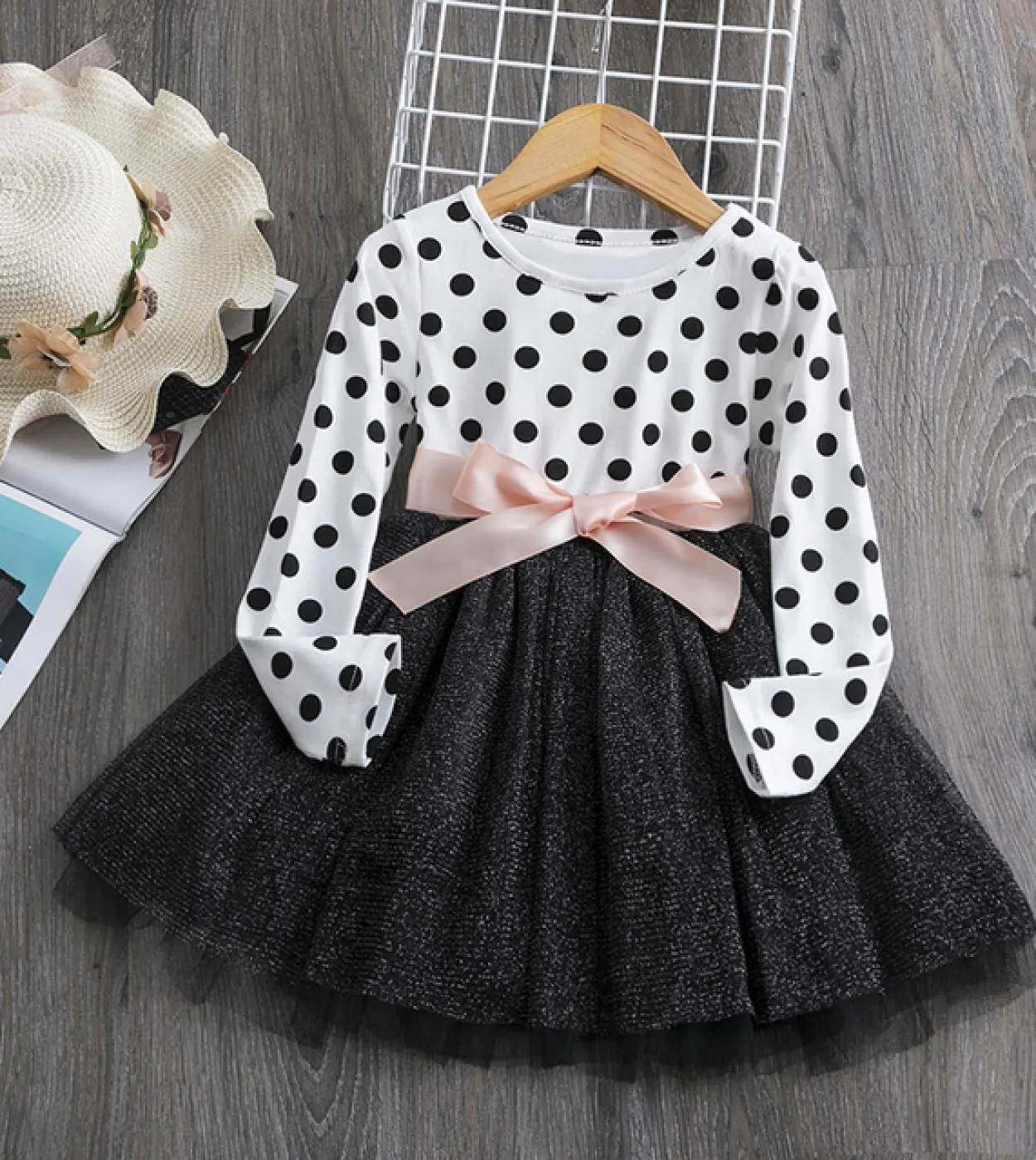 Vestito da principessa lucido con paillettes per ragazza Vestito da tutu per festa di compleanno senza schienale bianco Vestito