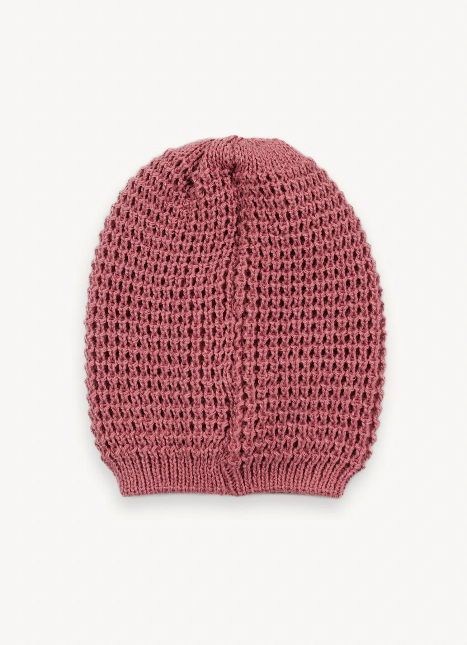 Women’s hat with logo brooch