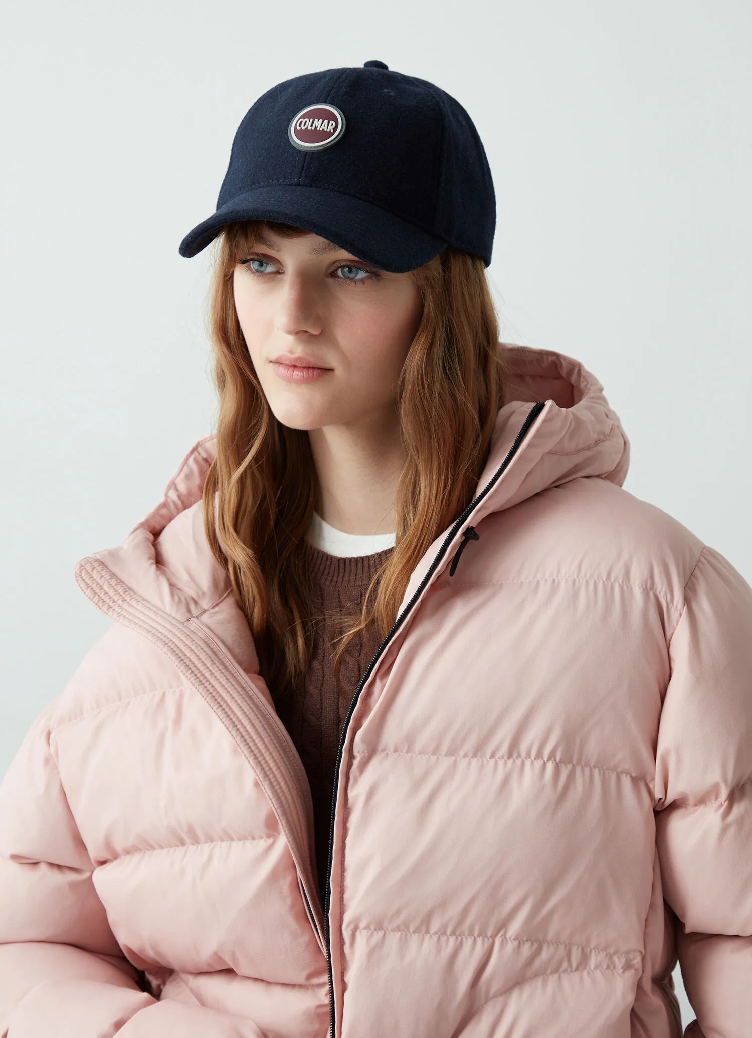 Wool unisex hat with peak